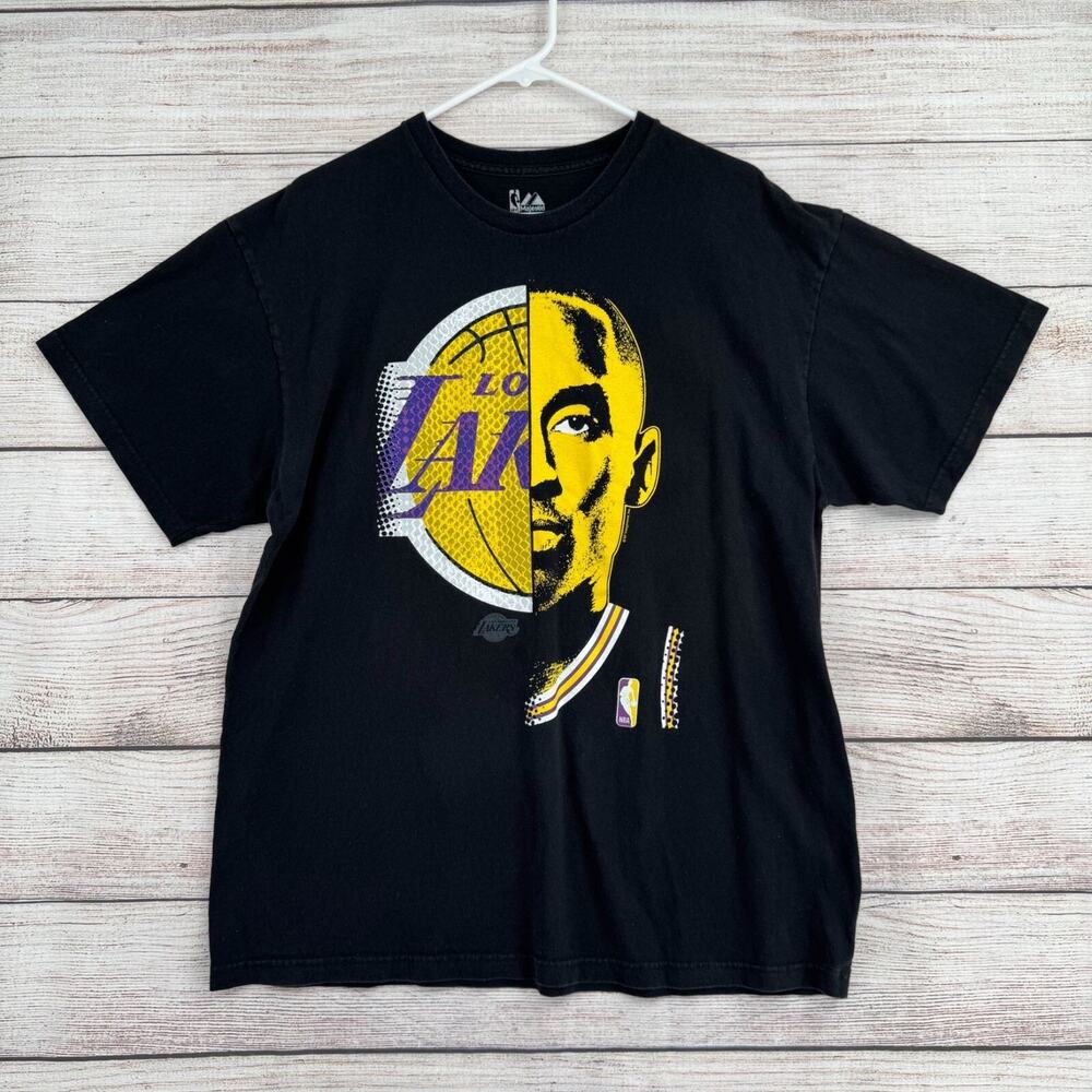 Majestic NBA Los Angeles‎ Lakers Kobe Bryant Split Logo T-Shirt Adult XL Black